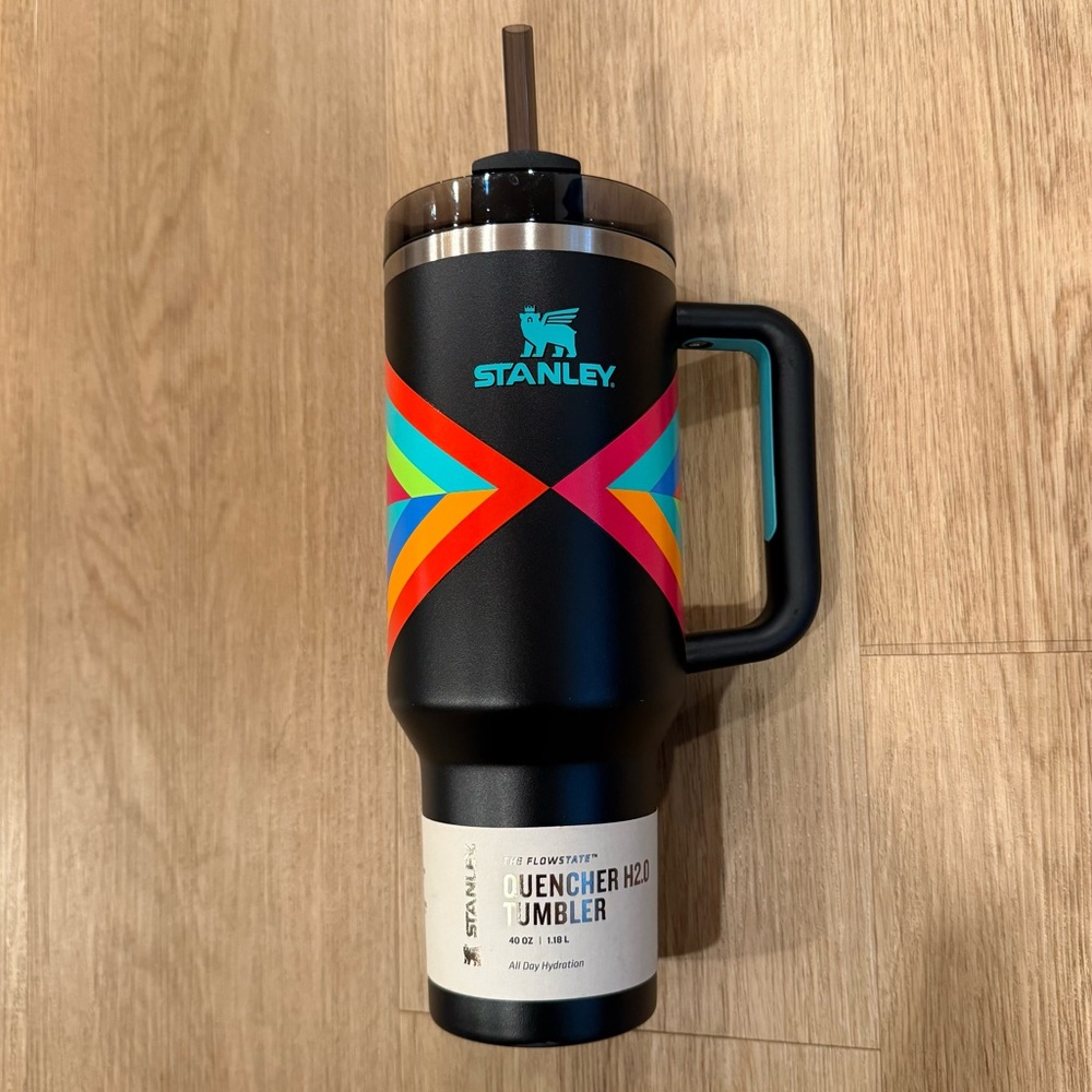 Stanley Hyper Geo Quencher H2.0 FlowState™ Tumbler | 40 oz